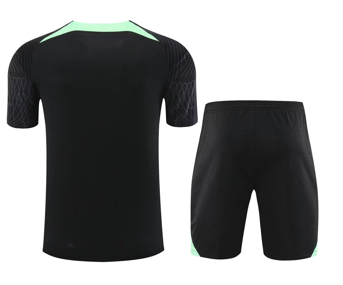 LIVERPOOL BLACK TRAINING KIT 2023/2024